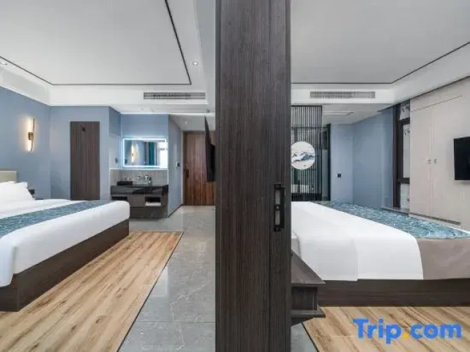 Double Suite
