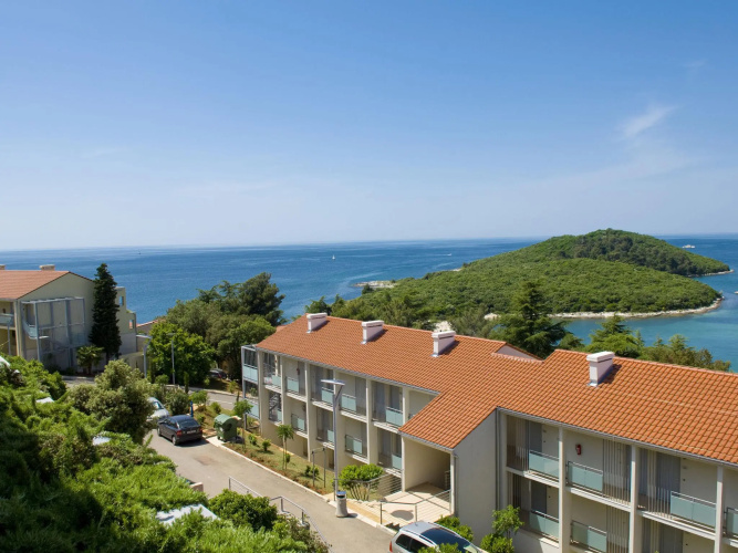 Comfortable apartment with a microwave, at 1 km. from Vrsar
