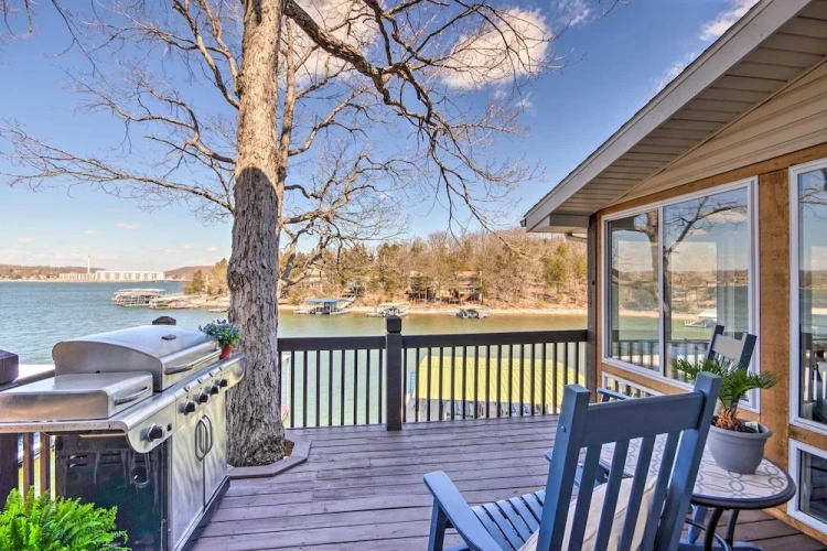 3 Bedrooms Cottage with balcony