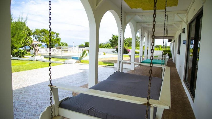 Paradise Beachfront Villas