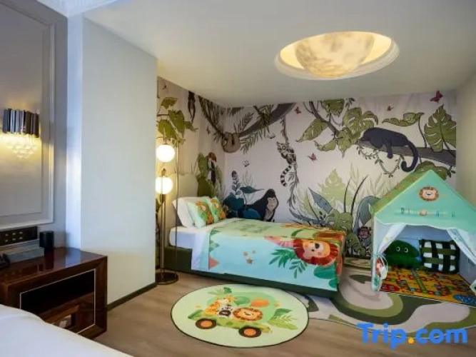 Family Suite with river view