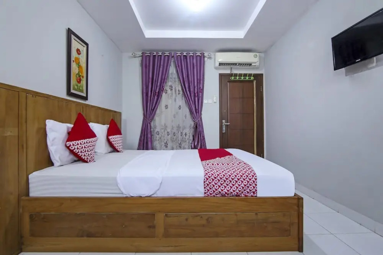 OYO 90883 Ria Agustar Syariah