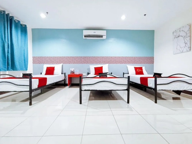 RedDoorz Plus near Ateneo de Davao