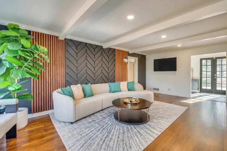 4 Bedrooms Cottage