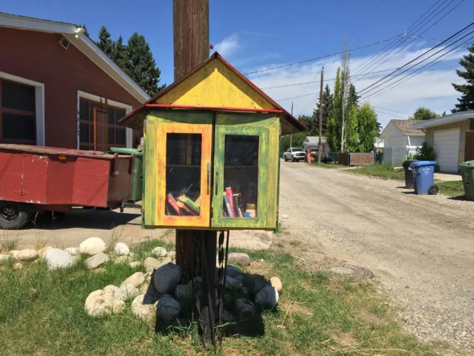The Calgary Hub hostel style Home