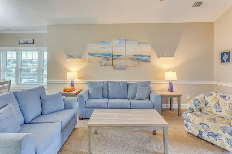 2 Mi to Ocean: Myrtle Beach Condo w/ Balcony
