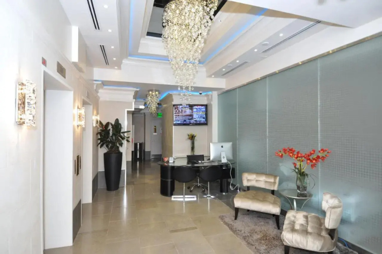 Glen Grove Suites Yonge St-2br