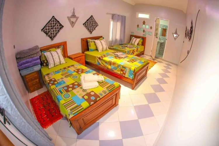 Standard Triple room