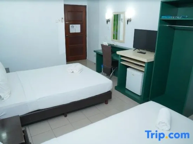 Triple Suite