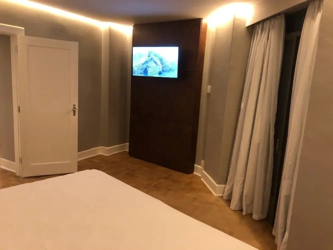 Luxury Double Suite with balcony and with mountain view