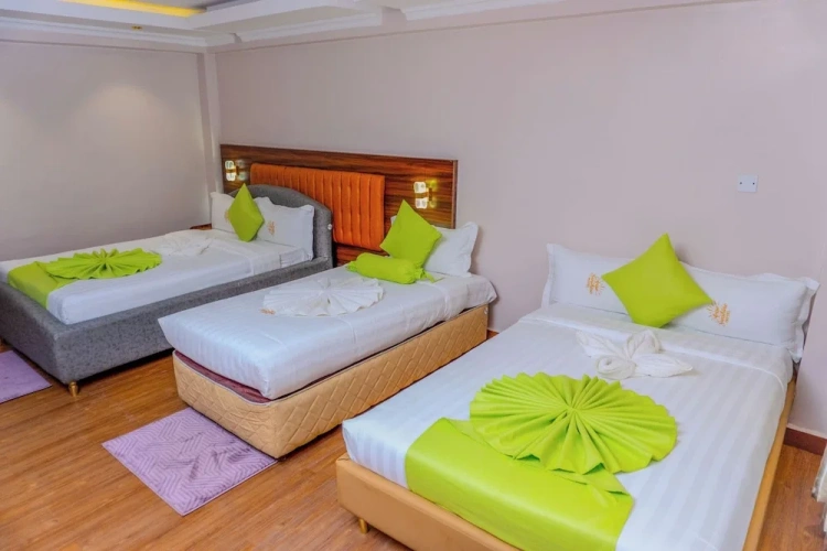 Standard Triple room with balcony