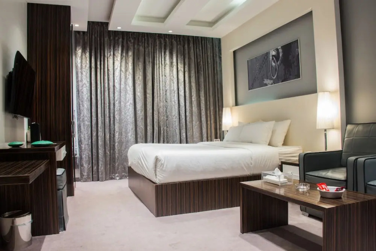 Shatha Hotel