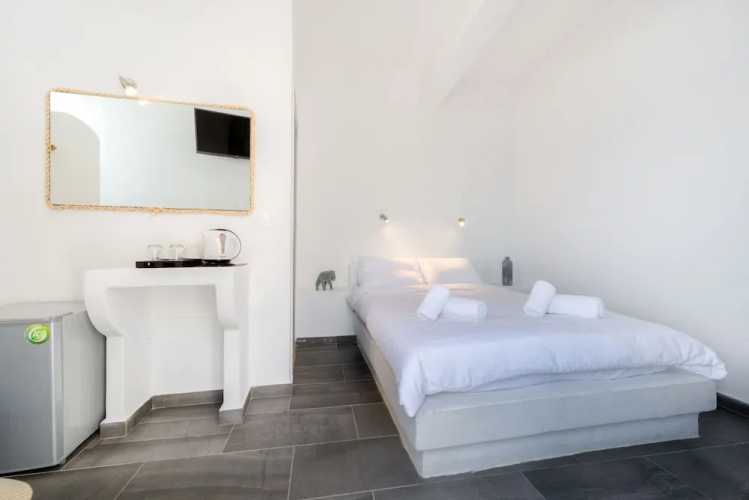 Katris Apartments