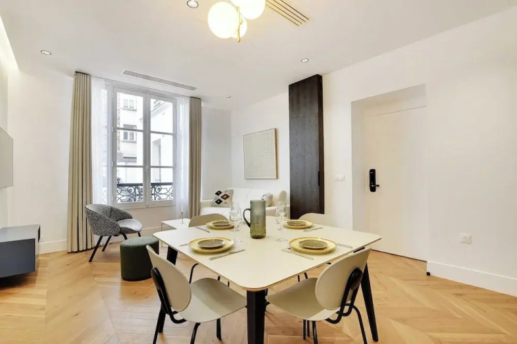 Luxury Apartment 1br/4p - Opera
