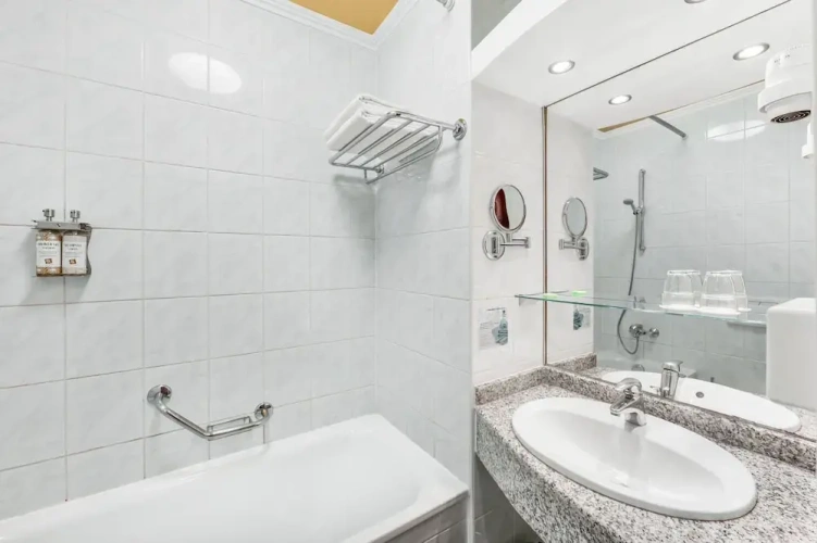 Superior Twin room with balcony