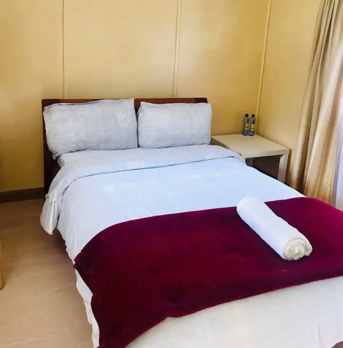 Royale Karen Hotel