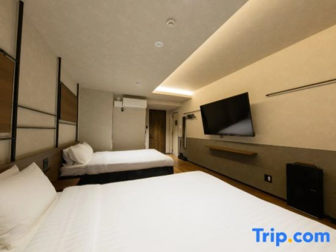 Premier Twin room