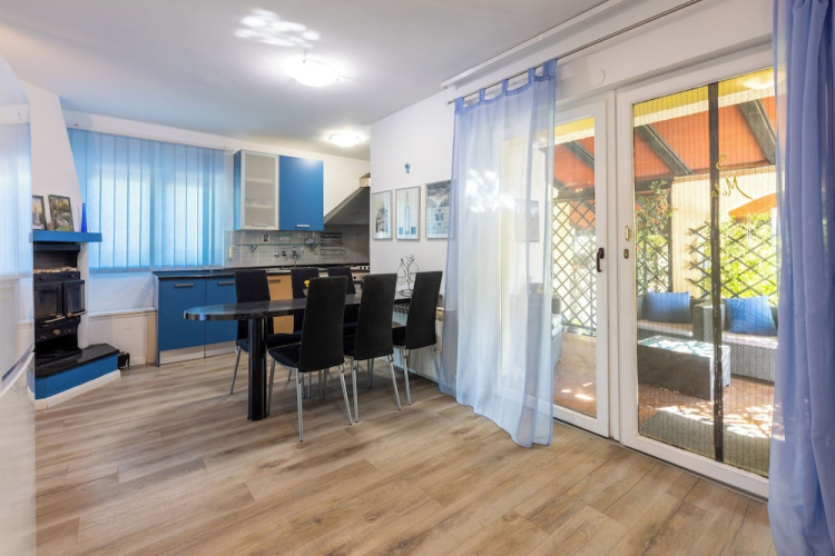 Apartments A2jass