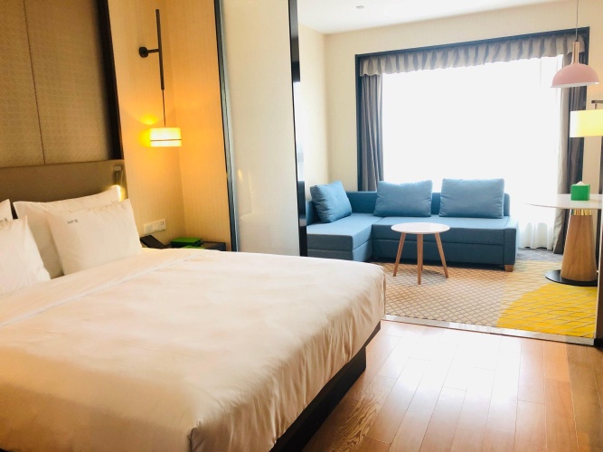 Standard Double room with city view