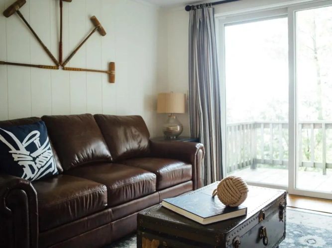 1 Bedroom Suite with lake view