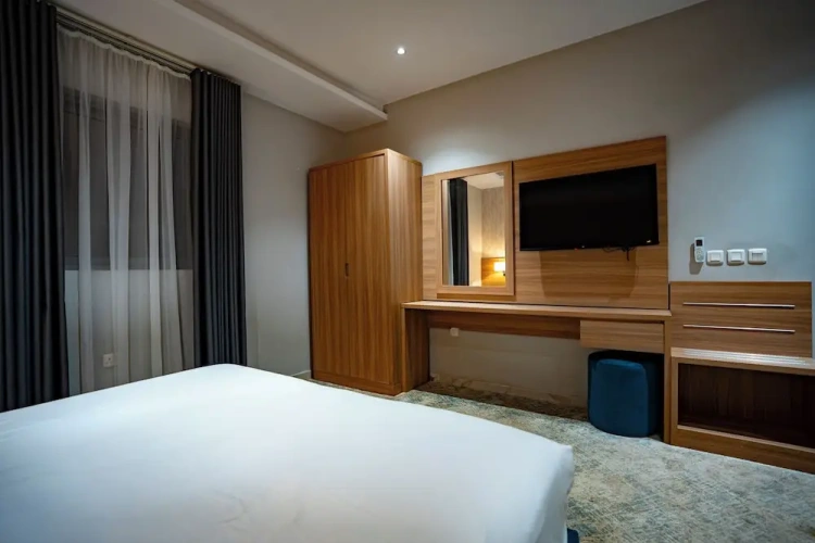 Luxury Suite