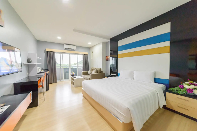 Eastpana Hotel