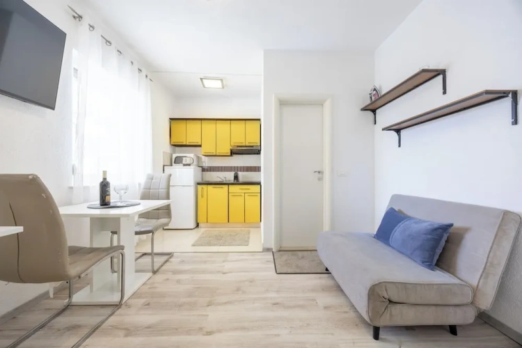 Double Studio with courtyard view