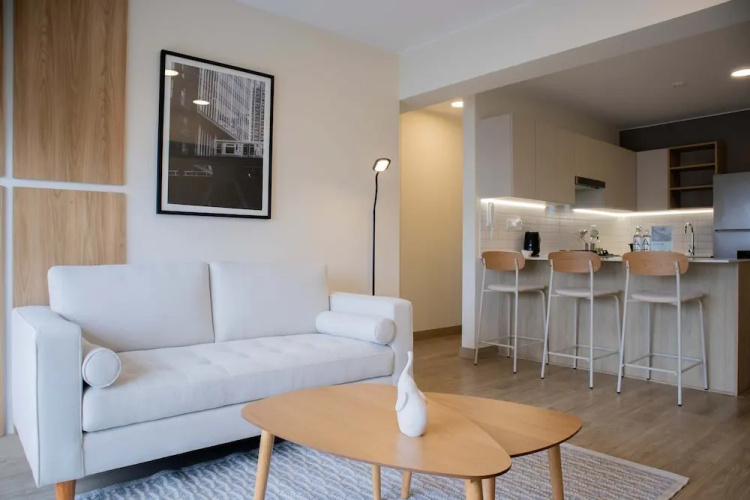 w Charming 2BR w Balcony in Miraflores