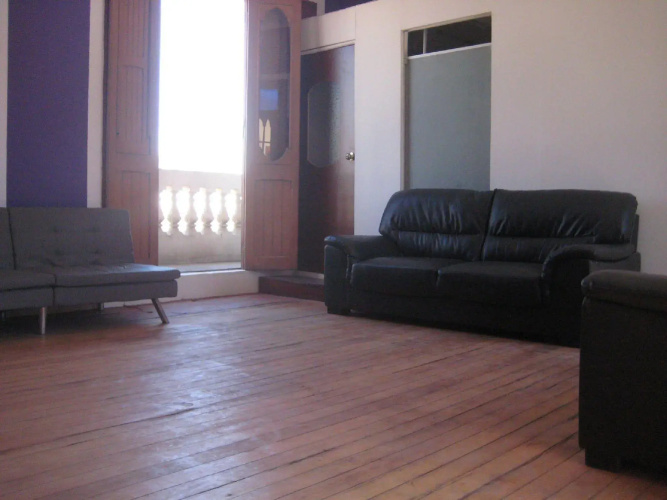 Mango Hostel Bed & Breakfast