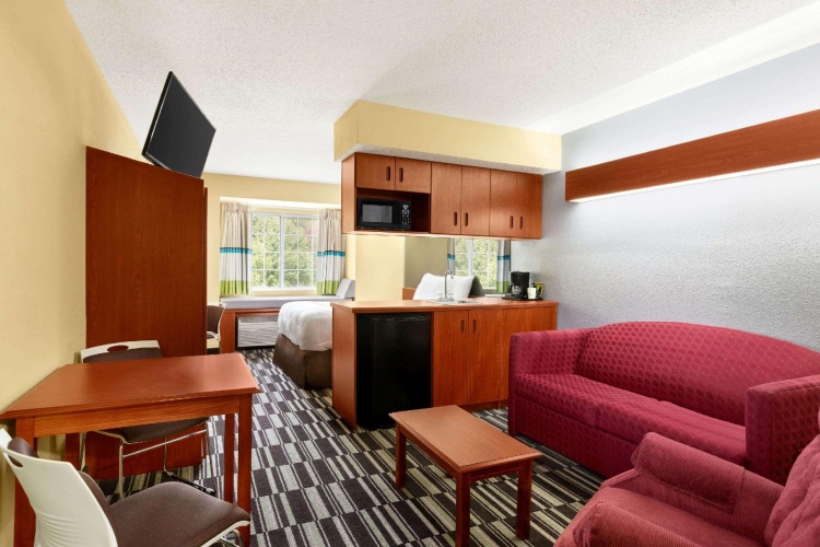 Deluxe Double Suite