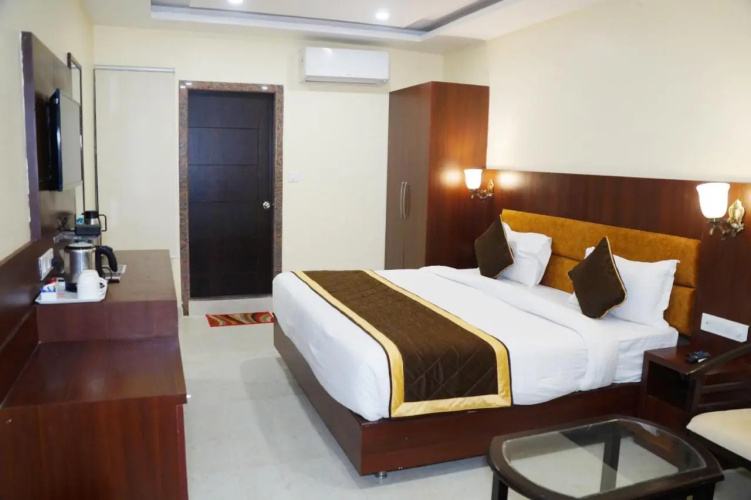 Hotel Shivoy Grand