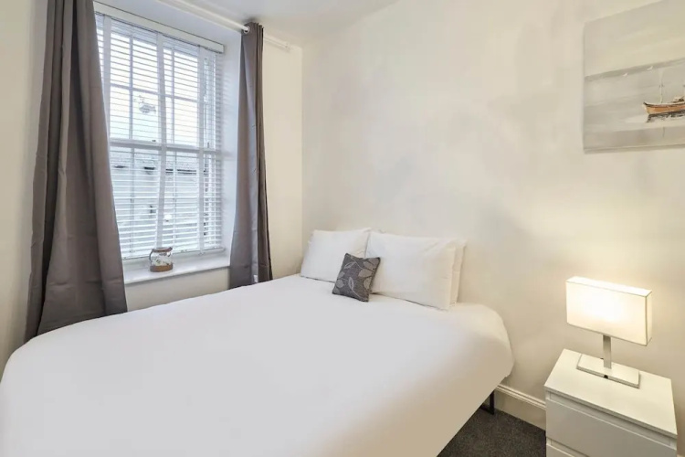 Host Stay Queen Street Apartment