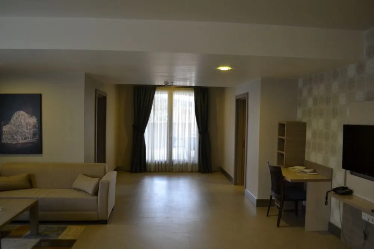 Sen Hotel Academic Aparts