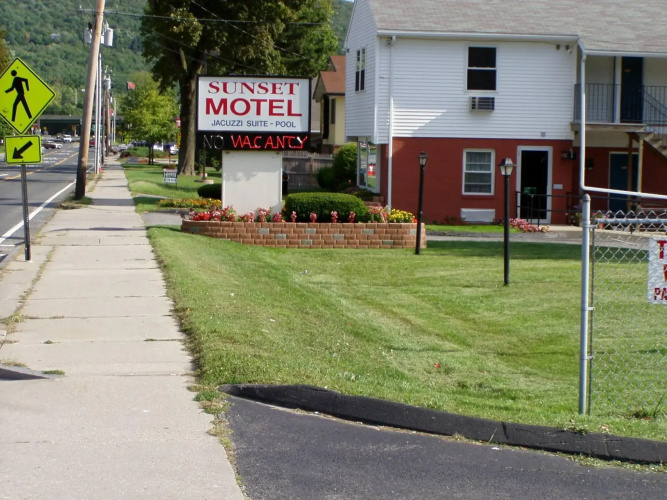 Sunset Inn