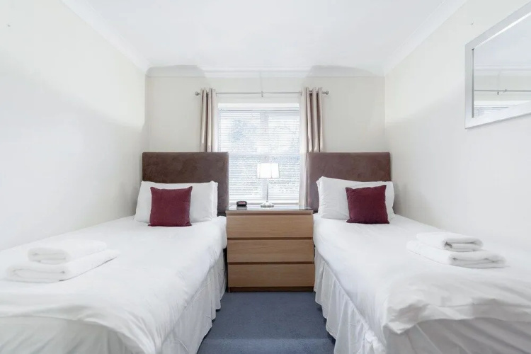 Roomspace Apartments -Sabin Gates