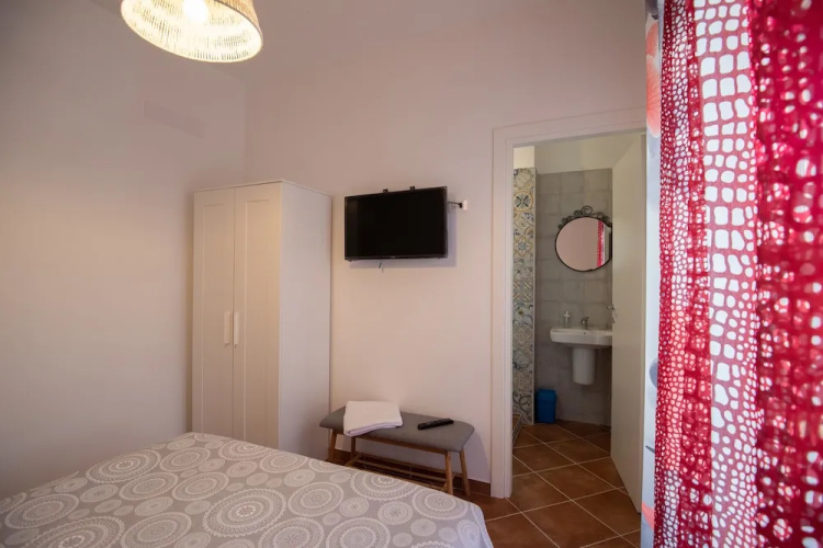 Floris Bed And Breakfast