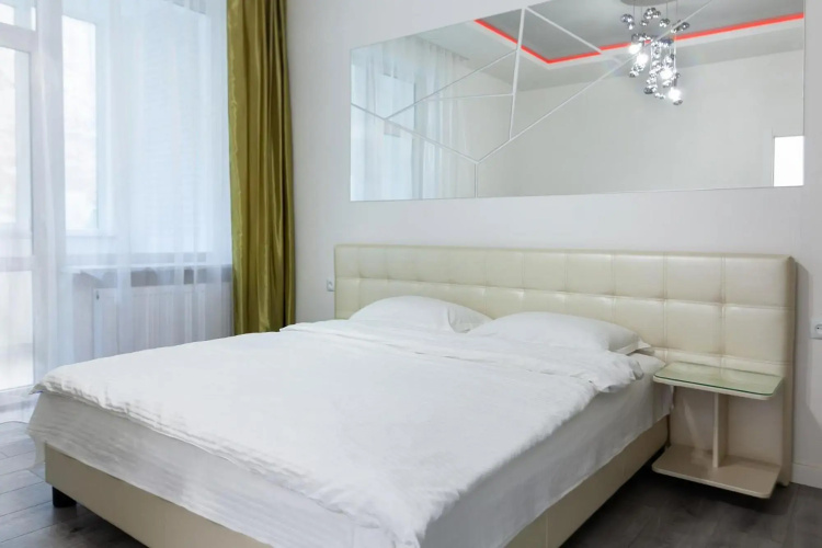 LEOGRAND Apartment on B Khmelnytskogo 27a