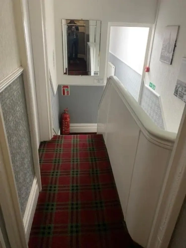 Standard Sextuple Family room