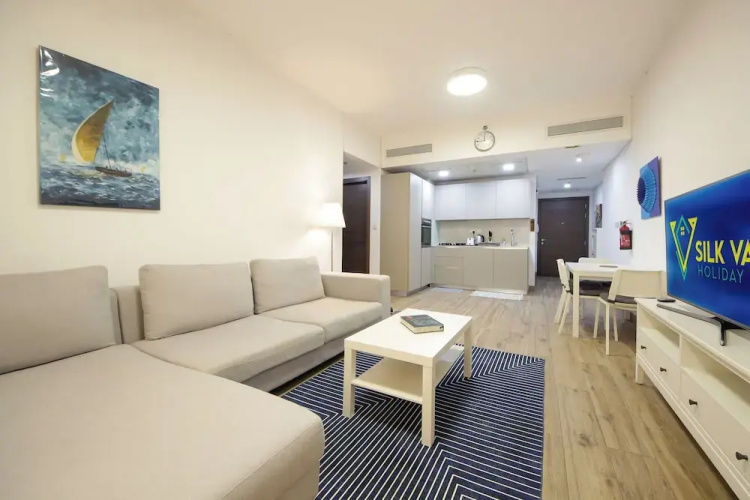 Silk Valley-Luxury 1B in prime location