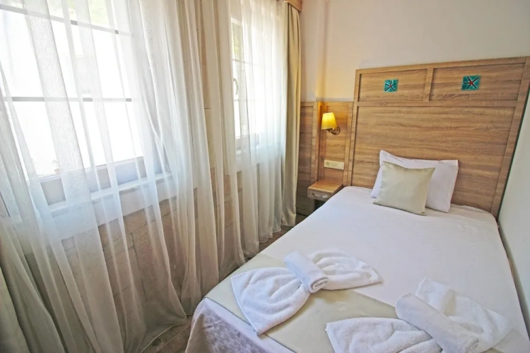 Deluxe Single room
