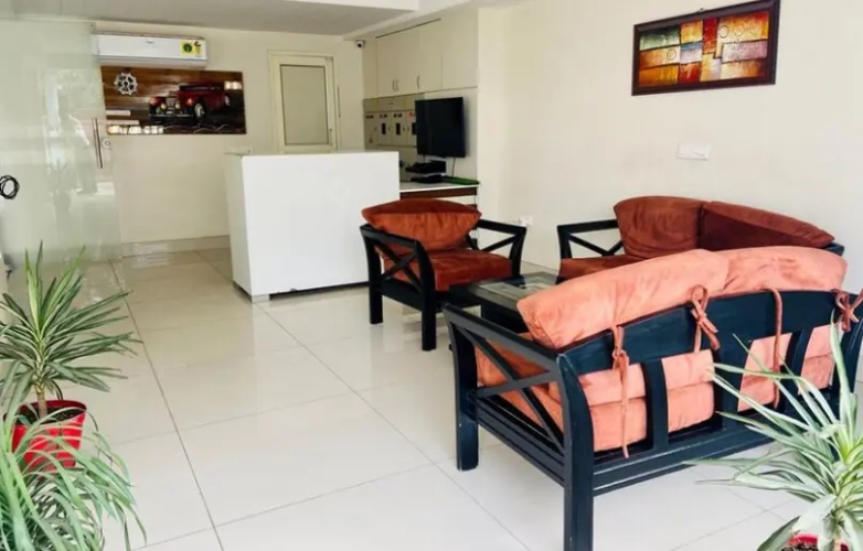 BluO Classic Studio DLF Golf Course Road
