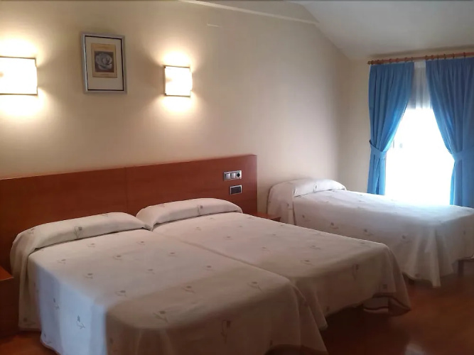 Hotel Zaravencia