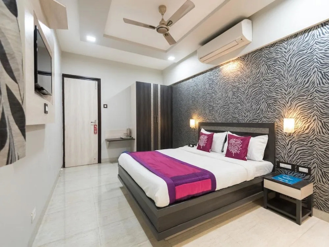 OYO 2917 Deccan