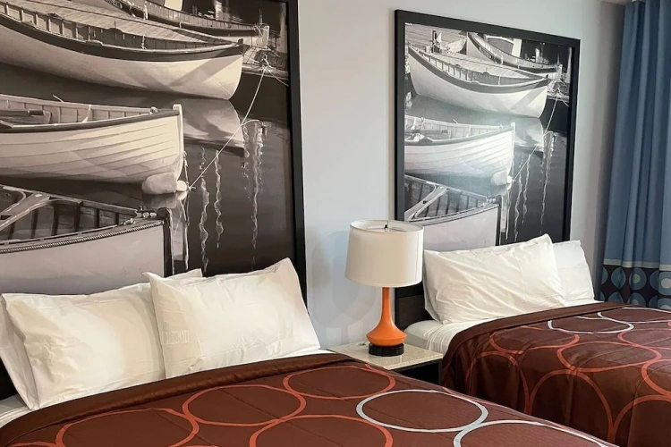 Standard Quadruple room