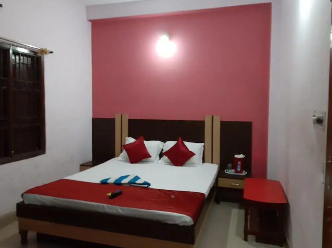 Goroomgo Puri Dham Lodge Puri