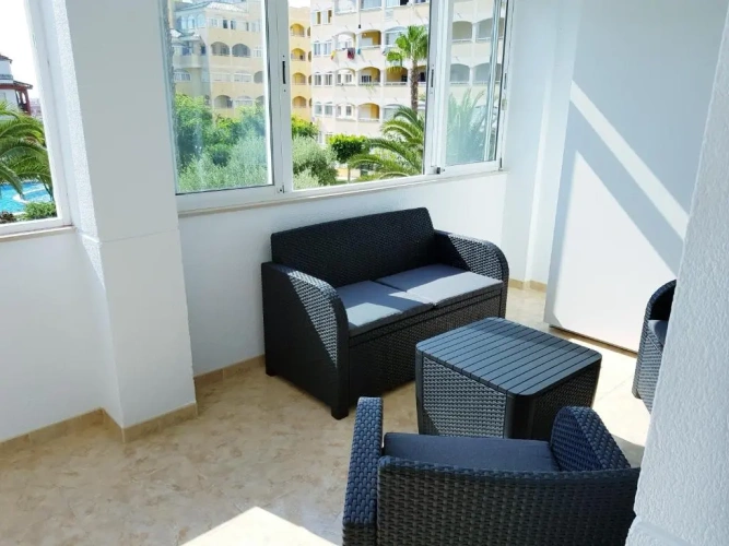 2 Bedrooms Apartment
