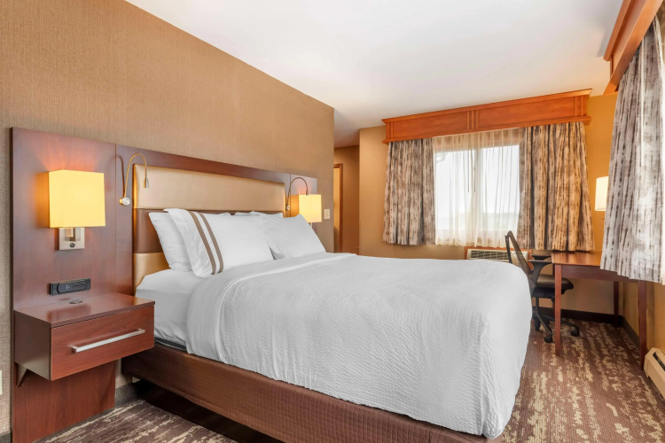 Best Western Plus Superior Inn & Suites
