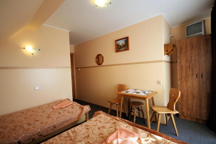 Standard Triple room with balcony