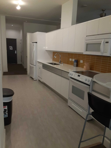 Great Value 1 Bedroom Apartment! Fast Wifi!