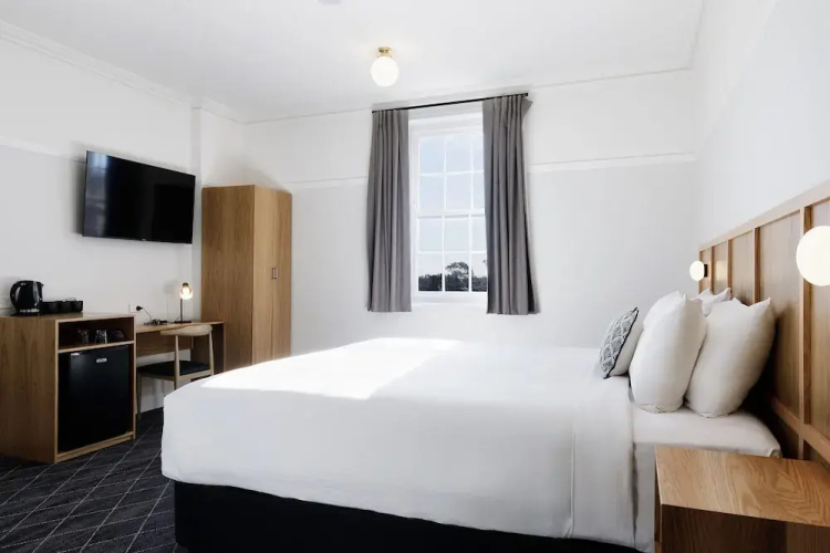 Mortdale Hotel